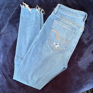 American Eagle Outfitters Light Blue Cropped Jeans